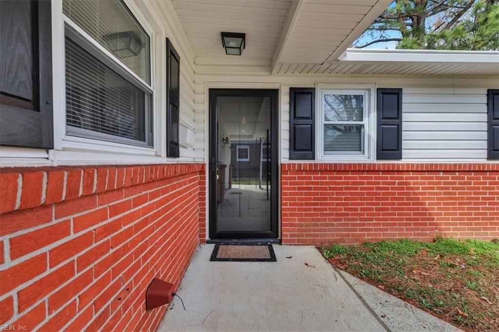 Photo of 135 Raymond Drive, Hampton, VA 23666 (MLS # 10624613)