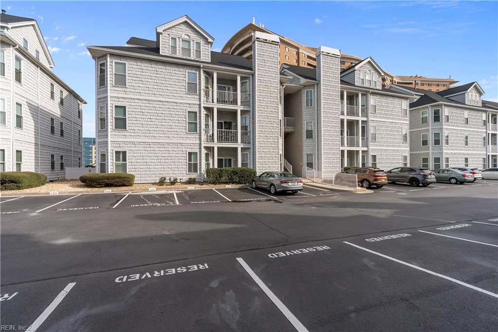 Photo of 2312 Beach Haven Drive #104, Virginia Beach, VA 23451 (MLS # 10630787)