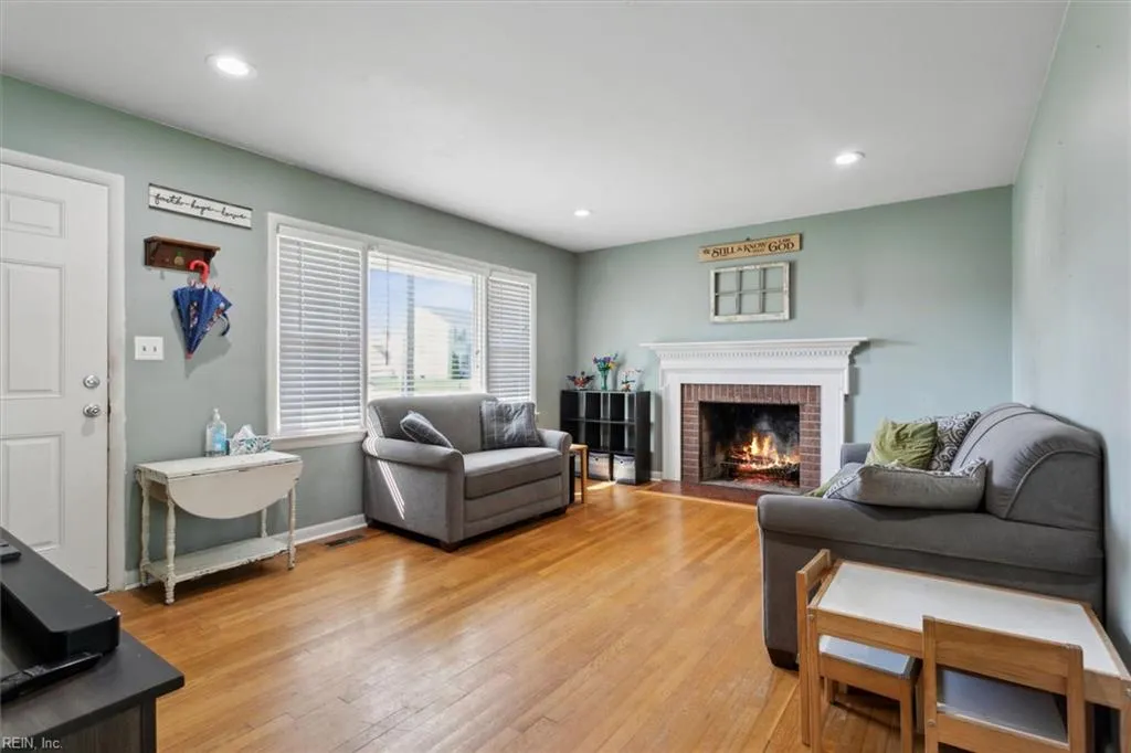 Newport News, Virginia 23602, United States, 3 Bedrooms Bedrooms, ,1 BathroomBathrooms,Residential,Active,107525