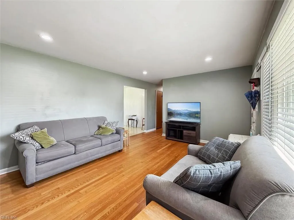 Newport News, Virginia 23602, United States, 3 Bedrooms Bedrooms, ,1 BathroomBathrooms,Residential,Active,107525