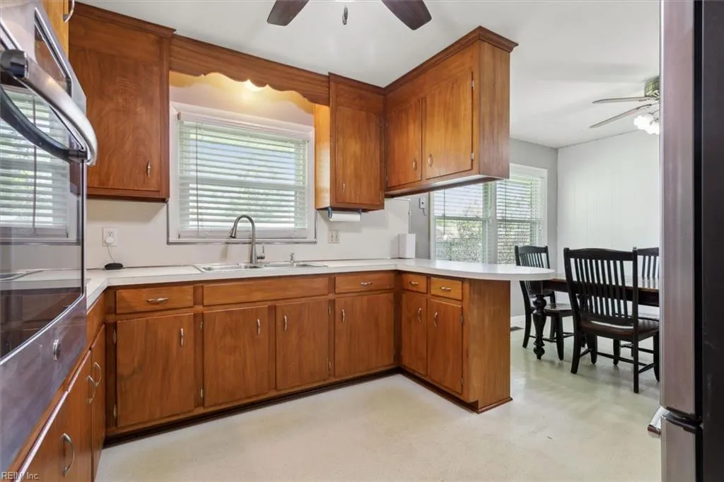 Newport News, Virginia 23602, United States, 3 Bedrooms Bedrooms, ,1 BathroomBathrooms,Residential,Active,107525