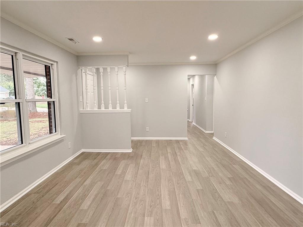 1324 Eagle AVE