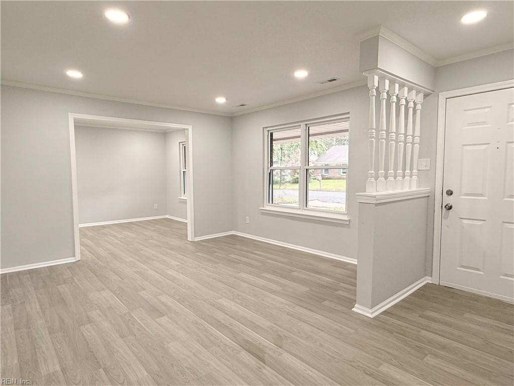 1324 Eagle AVE