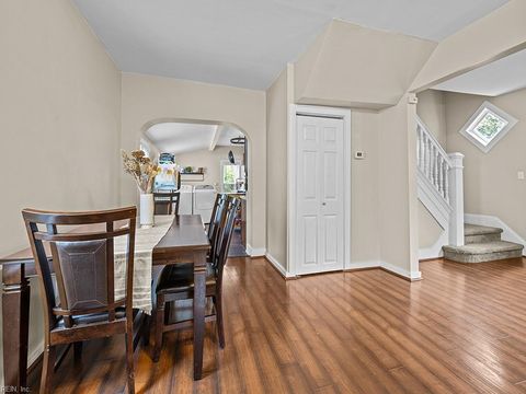 Single Family Residence in Norfolk VA 2927 Lens Avenue 7.jpg