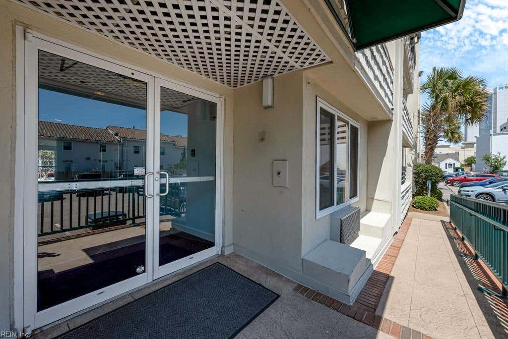 Photo of 304 28th Street #110, Virginia Beach, VA 23451 (MLS # 10641367)