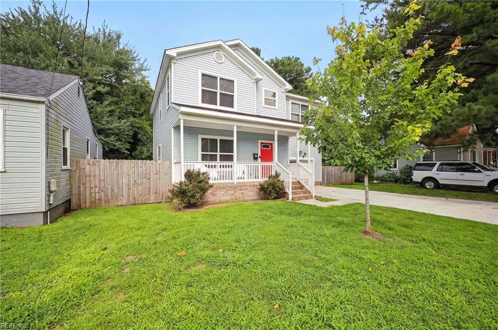 Photo of 2110 Nashville Avenue, Portsmouth, VA 23704 (MLS # 10647810)