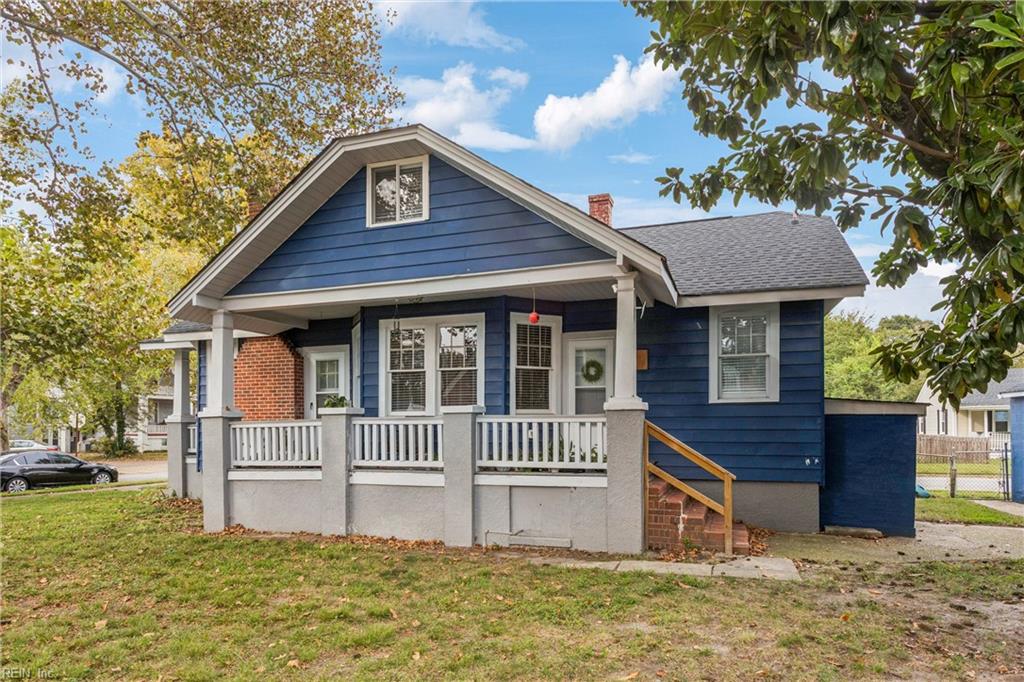 Photo of 231 Sandpiper Drive, Portsmouth, VA 23704 (MLS # 10658034)