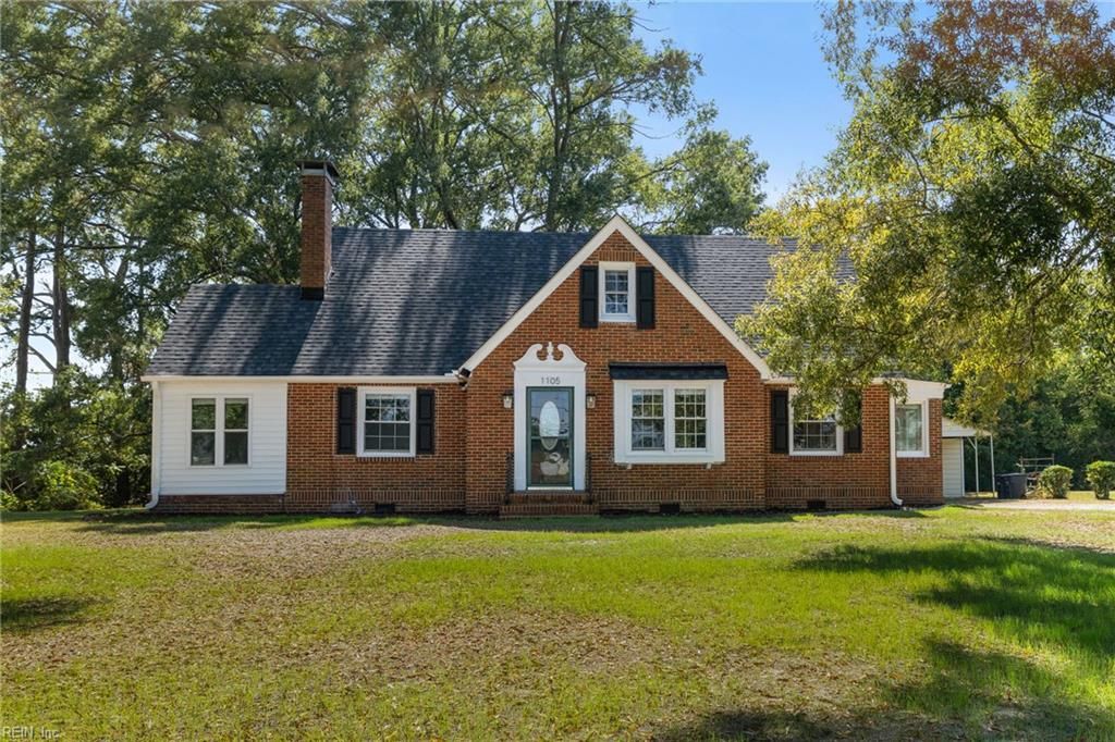 Photo of 1105 West End Drive, Emporia, VA 23847 (MLS # 10619685)