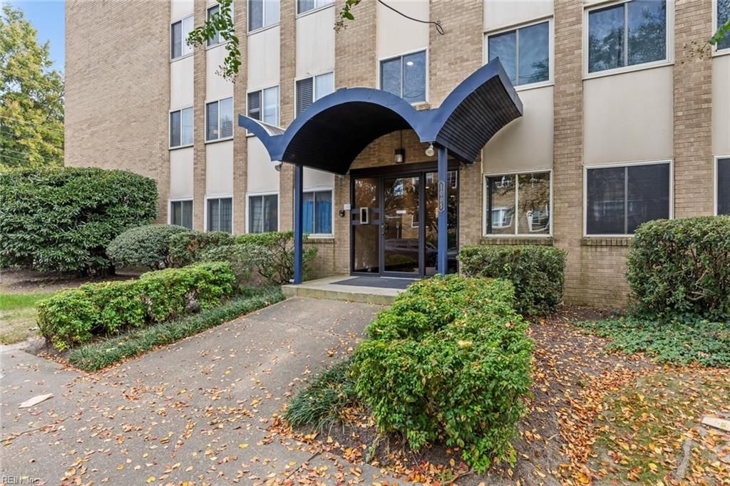 Photo of 1005 Woodrow Avenue #3F, Norfolk, VA 23505 (MLS # 10634361)