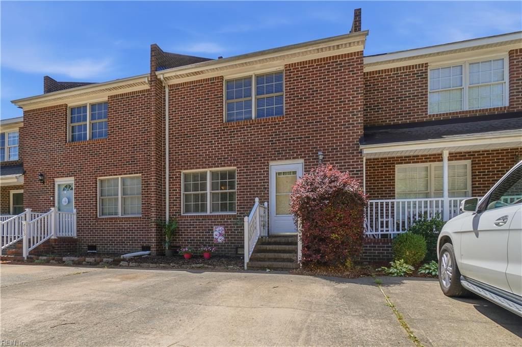 Photo of 705 Basnight Court, Chesapeake, VA 23322 (MLS # 10634266)