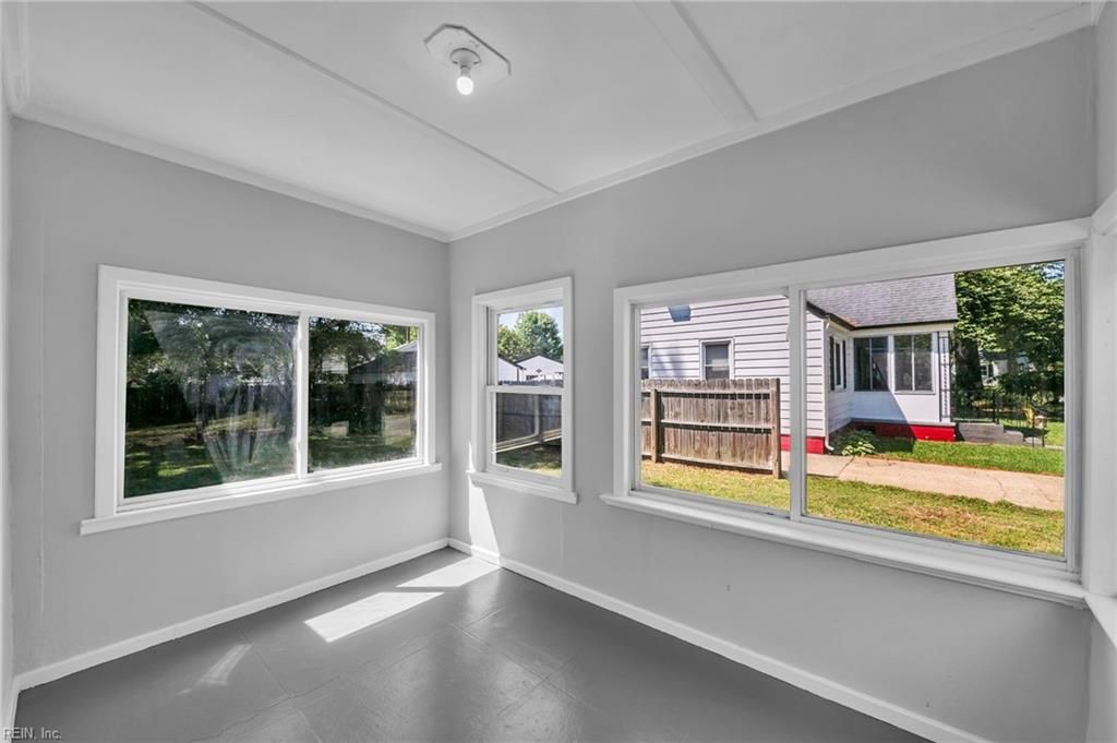 Photo of 607 Sterling Street, Norfolk, VA 23505 (MLS # 10631498)