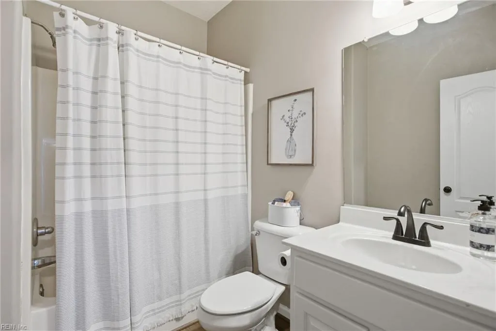 Chesapeake, Virginia 23322, United States, 4 Bedrooms Bedrooms, ,3 BathroomsBathrooms,Residential,Active,244240