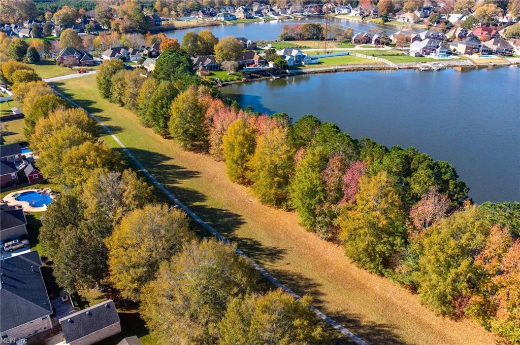 Chesapeake, Virginia 23322, United States, 4 Bedrooms Bedrooms, ,3 BathroomsBathrooms,Residential,Active,244240