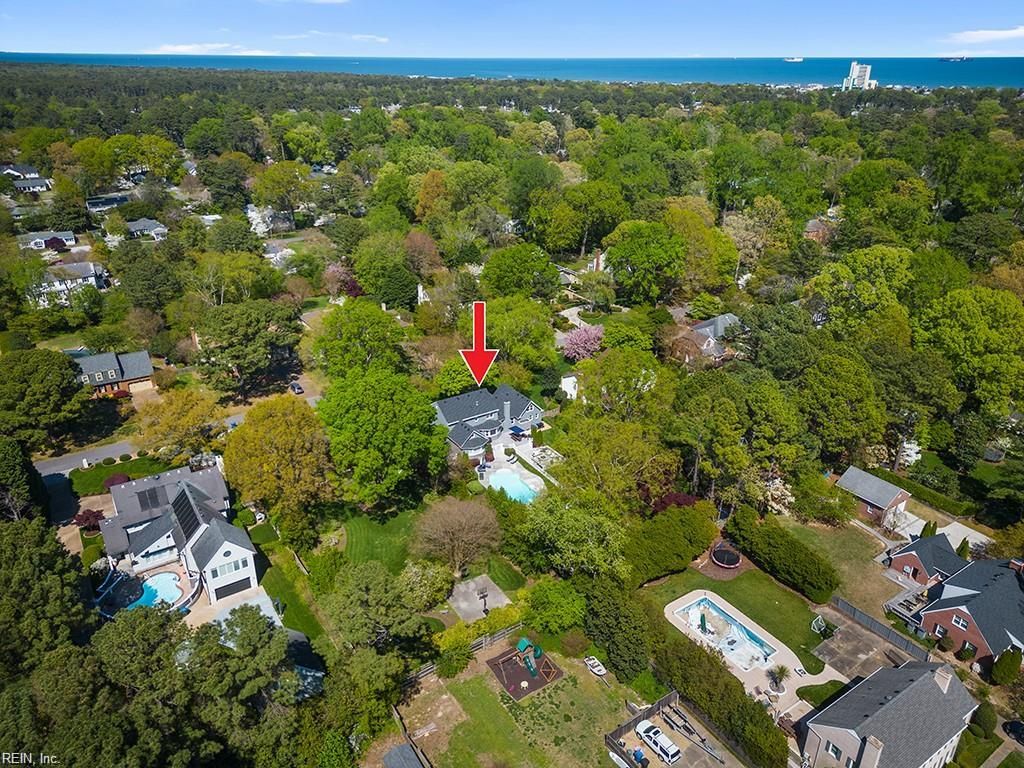 Photo of 1005 Ditchley Road, Virginia Beach, VA 23451 (MLS # 10612099)