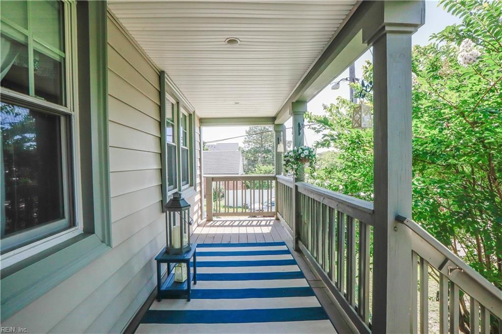 Photo of 1040 Little Bay Avenue, Norfolk, VA 23503 (MLS # 10627598)