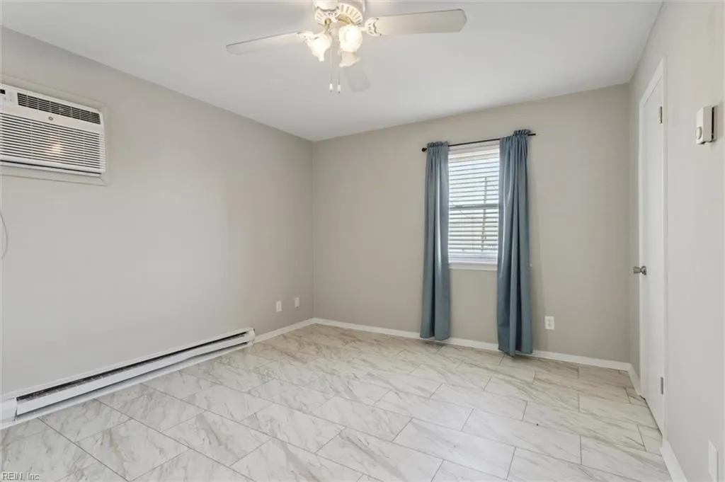 Norfolk, Virginia 23503, United States, 1 Bedroom Bedrooms, ,1 BathroomBathrooms,Residential,Active,235250