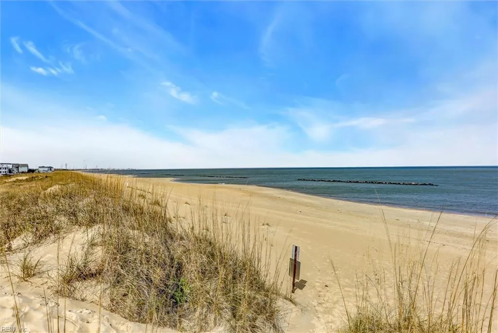 Norfolk, Virginia 23503, United States, 1 Bedroom Bedrooms, ,1 BathroomBathrooms,Residential,Active,235250