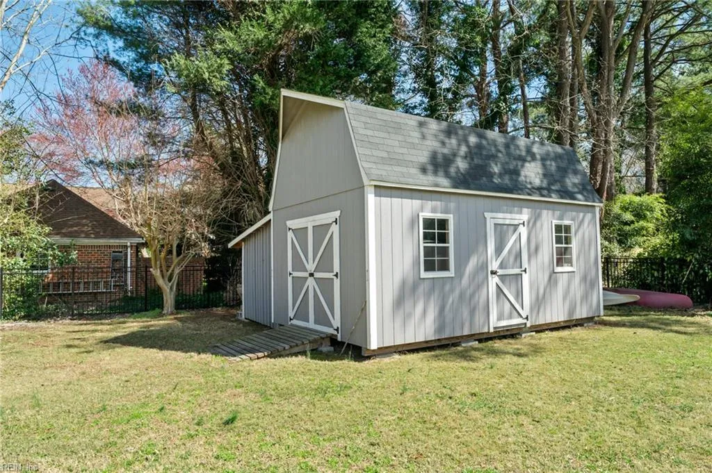 Virginia Beach, Virginia 23452, United States, 5 Bedrooms Bedrooms, ,4 BathroomsBathrooms,Residential,Active,93331