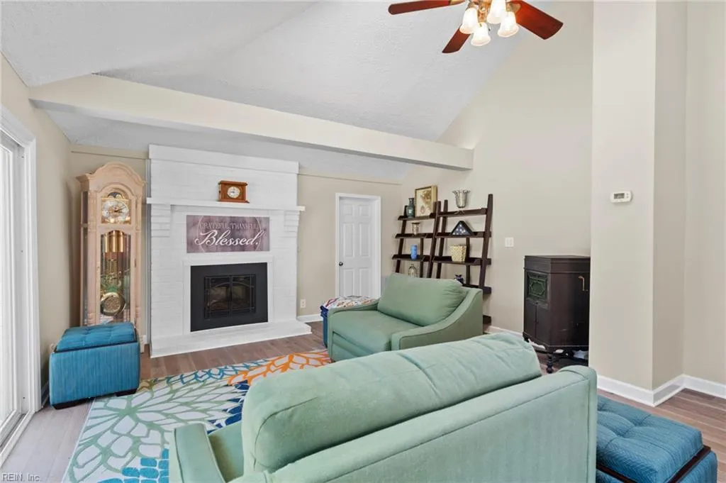 Virginia Beach, Virginia 23452, United States, 5 Bedrooms Bedrooms, ,4 BathroomsBathrooms,Residential,Active,93331