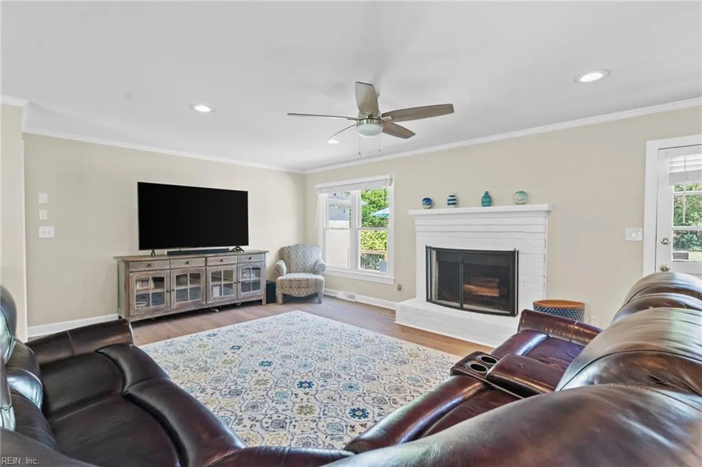 Virginia Beach, Virginia 23452, United States, 5 Bedrooms Bedrooms, ,4 BathroomsBathrooms,Residential,Active,93331