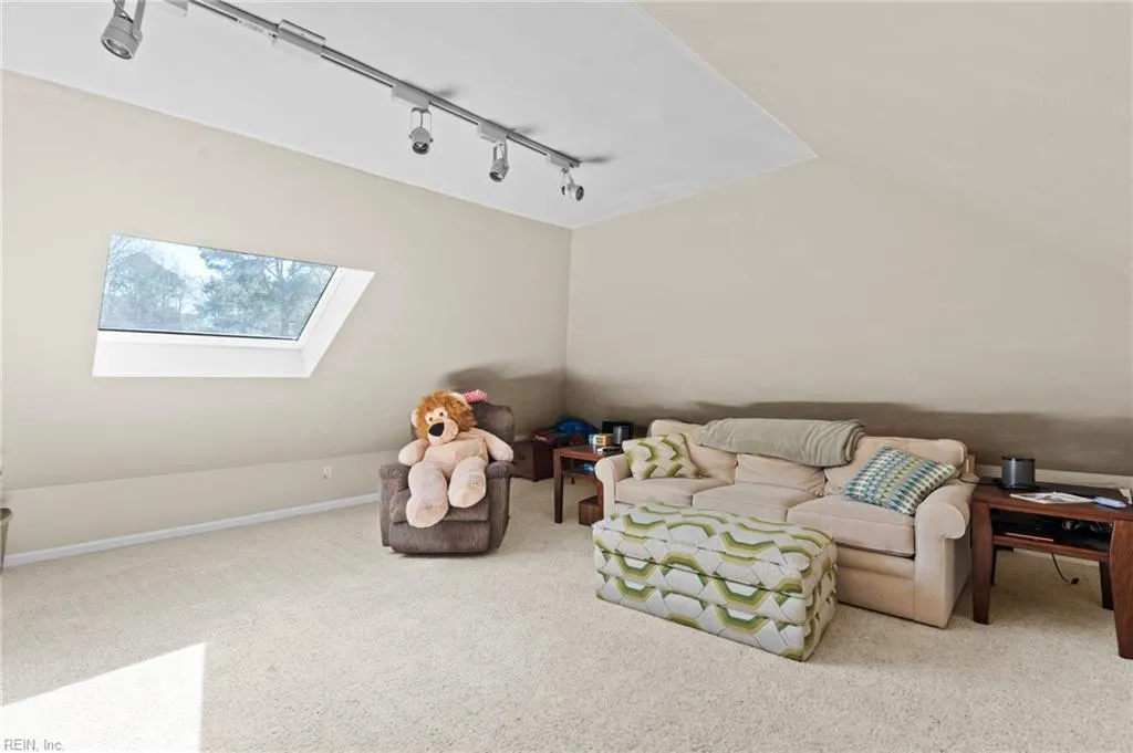 Virginia Beach, Virginia 23452, United States, 5 Bedrooms Bedrooms, ,4 BathroomsBathrooms,Residential,Active,93331