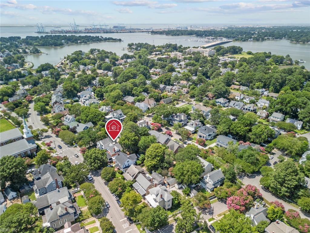 1046 Jamestown CRES