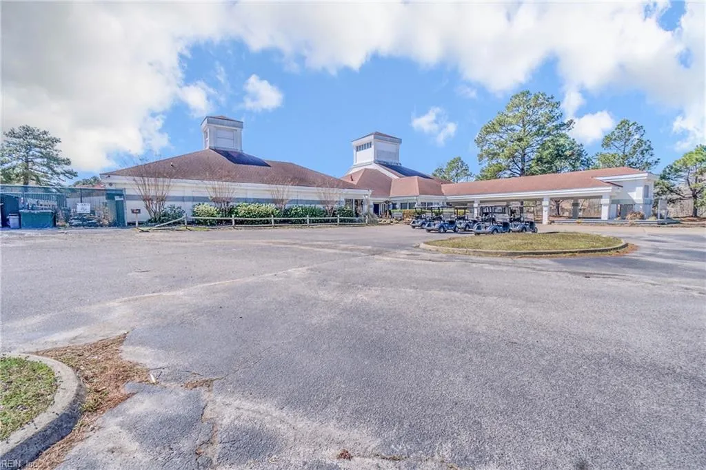 Chesapeake, Virginia 23322, United States, 4 Bedrooms Bedrooms, ,3 BathroomsBathrooms,Residential,Active,90873