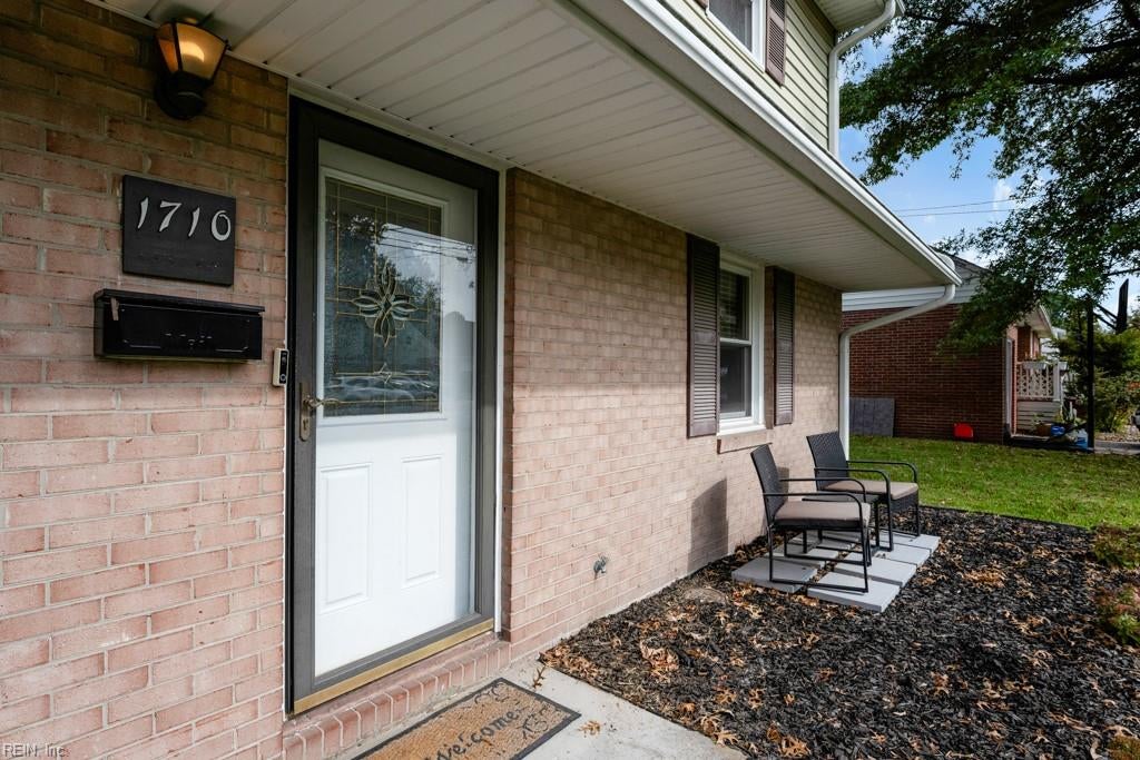 Photo of 1710 Kingsway Road, Norfolk, VA 23518 (MLS # 10657431)
