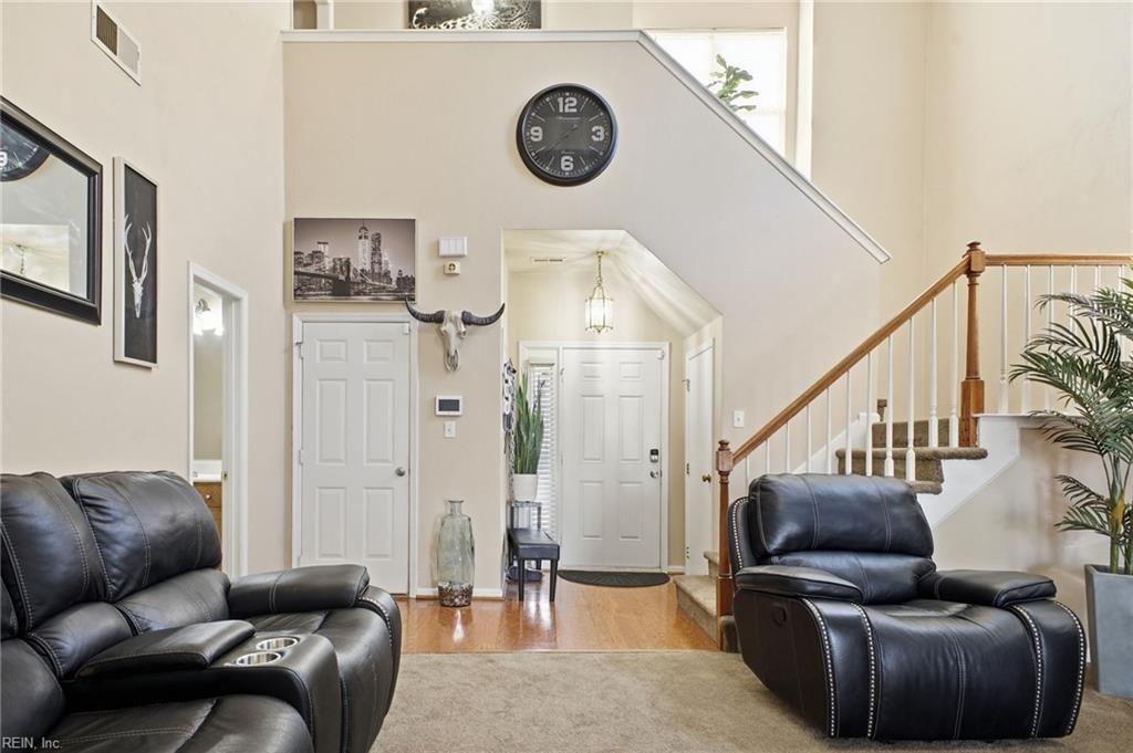 Photo of 1864 Kempsville Crossing Ln Ln, Virginia Beach, VA 23464 (MLS # 10619093)