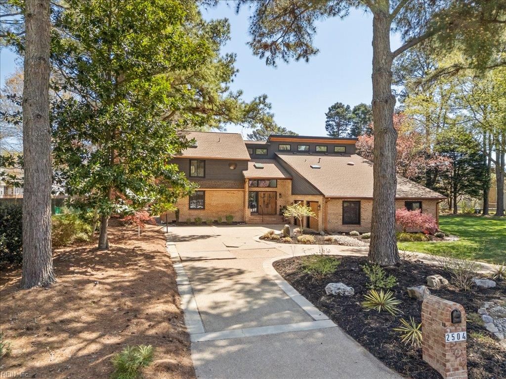 Photo of 2504 Sevilla Court, Virginia Beach, VA 23456 (MLS # 10627254)