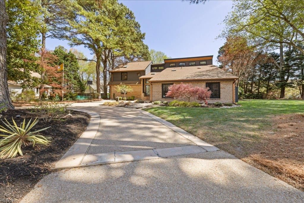 Photo of 2504 Sevilla Court, Virginia Beach, VA 23456 (MLS # 10627254)