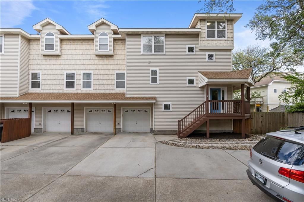 Photo of 3607 Dupont Circle, Virginia Beach, VA 23455 (MLS # 10631462)