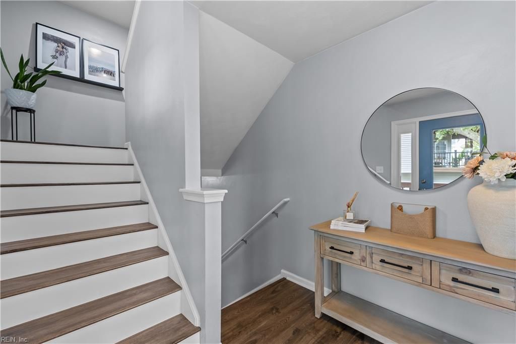 Photo of 3607 Dupont Circle, Virginia Beach, VA 23455 (MLS # 10631462)