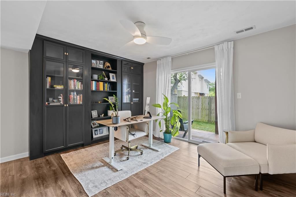 Photo of 3607 Dupont Circle, Virginia Beach, VA 23455 (MLS # 10631462)