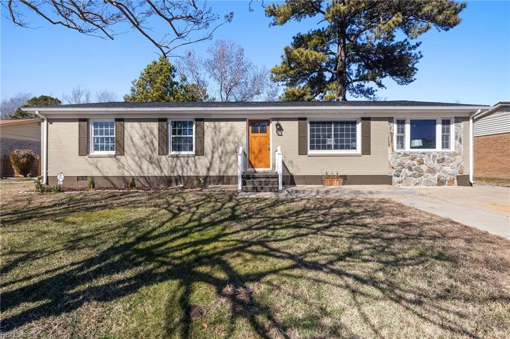 Portsmouth, Virginia 23701, United States, 4 Bedrooms Bedrooms, ,3 BathroomsBathrooms,Residential,Pending,99922