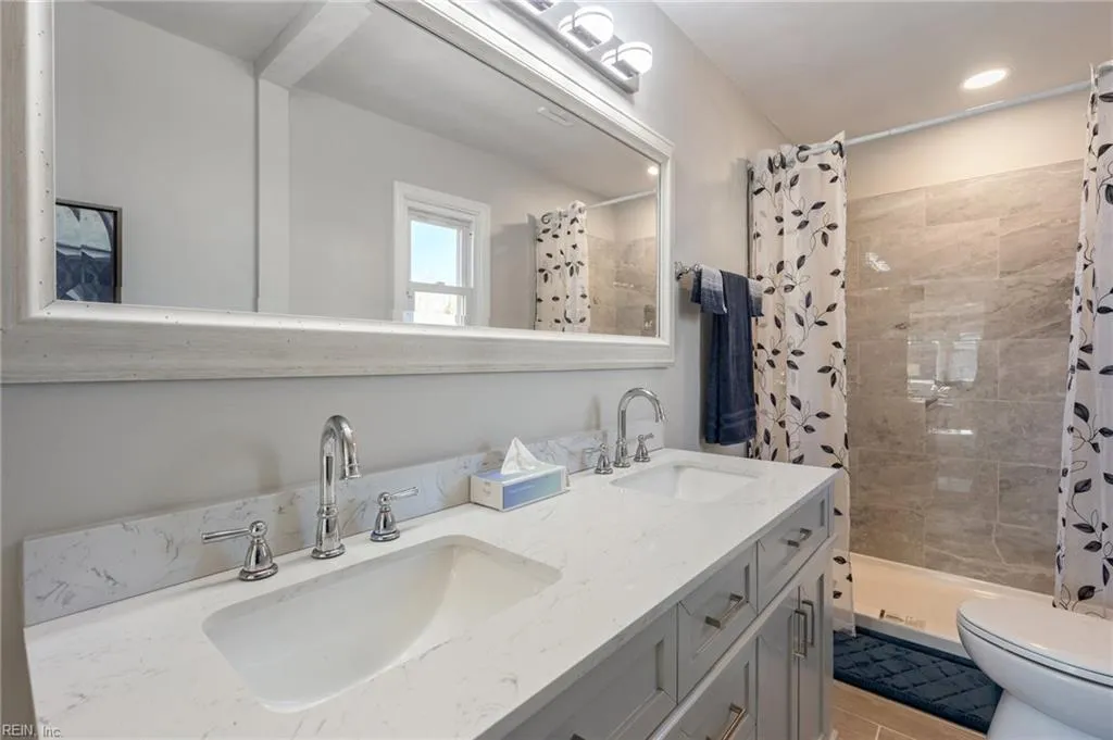 Portsmouth, Virginia 23701, United States, 4 Bedrooms Bedrooms, ,3 BathroomsBathrooms,Residential,Pending,99922