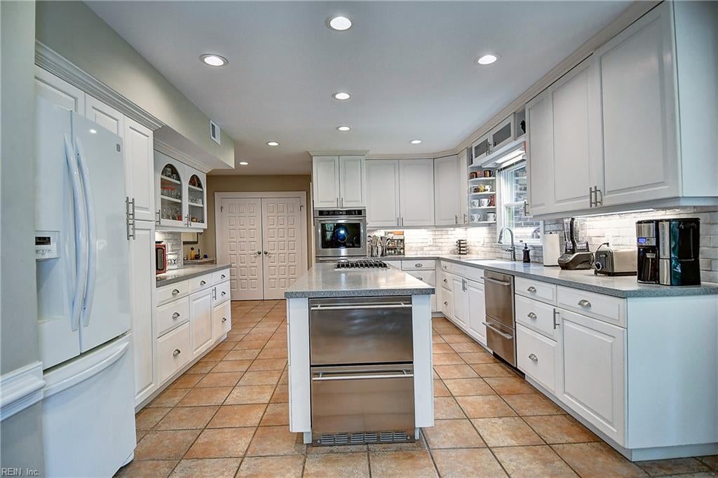 1413 Five Hill Trl, Virginia Beach, VA, 23452, USA, 5 Bedrooms Bedrooms, ,4 BathroomsBathrooms,Residential,Active,1413 Five Hill Trl,10649082