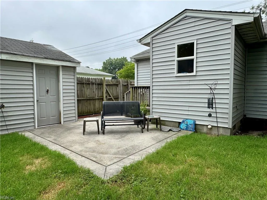 Norfolk, Virginia 23505, United States, 3 Bedrooms Bedrooms, ,1 BathroomBathrooms,Residential,Active,160471