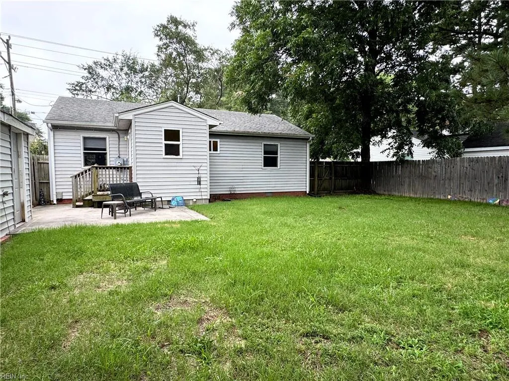 Norfolk, Virginia 23505, United States, 3 Bedrooms Bedrooms, ,1 BathroomBathrooms,Residential,Active,160471