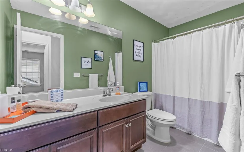 Virginia Beach, Virginia 23455, United States, 4 Bedrooms Bedrooms, ,3 BathroomsBathrooms,Residential,Pending,4210