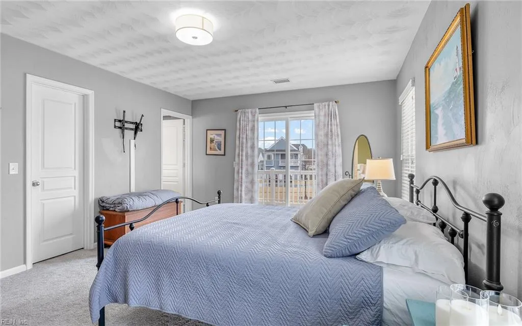 Virginia Beach, Virginia 23455, United States, 4 Bedrooms Bedrooms, ,3 BathroomsBathrooms,Residential,Pending,4210