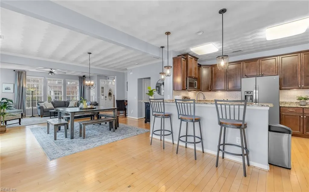 Virginia Beach, Virginia 23455, United States, 4 Bedrooms Bedrooms, ,3 BathroomsBathrooms,Residential,Pending,4210