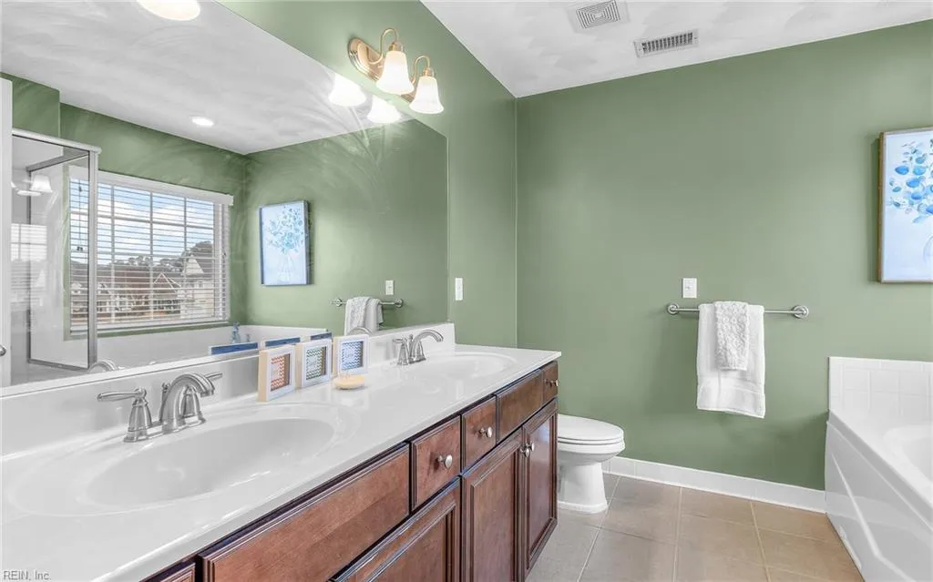 Virginia Beach, Virginia 23455, United States, 4 Bedrooms Bedrooms, ,3 BathroomsBathrooms,Residential,Pending,4210