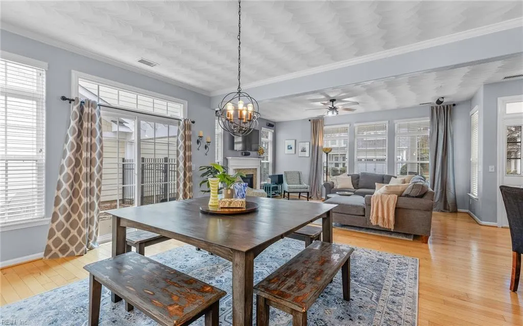 Virginia Beach, Virginia 23455, United States, 4 Bedrooms Bedrooms, ,3 BathroomsBathrooms,Residential,Pending,4210