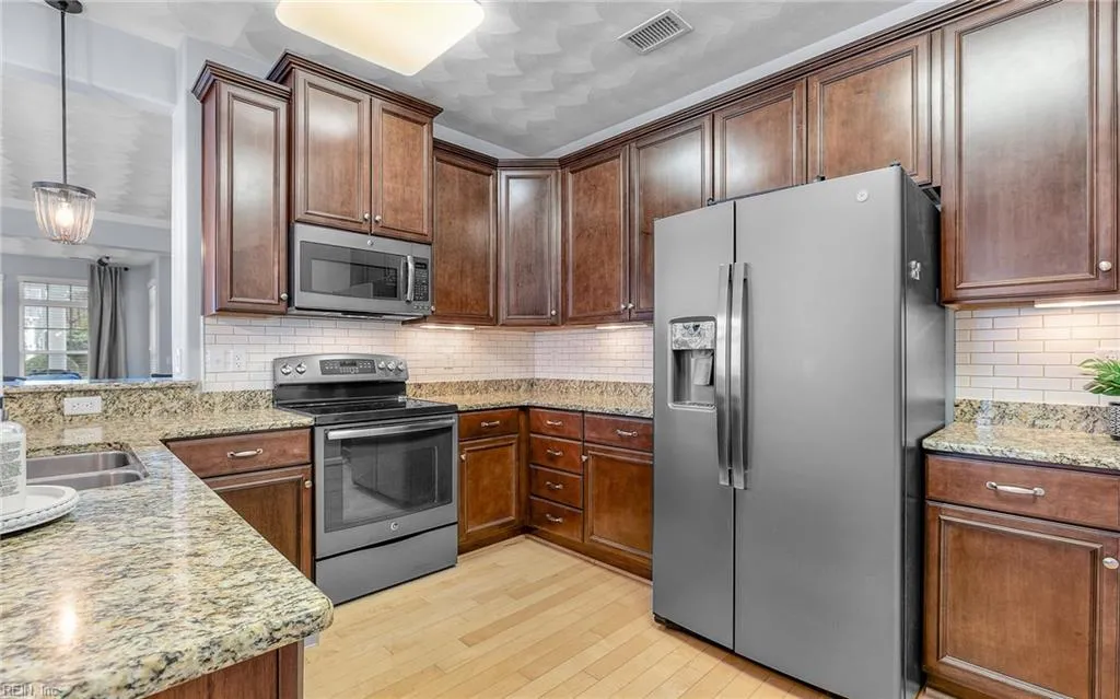 Virginia Beach, Virginia 23455, United States, 4 Bedrooms Bedrooms, ,3 BathroomsBathrooms,Residential,Pending,4210