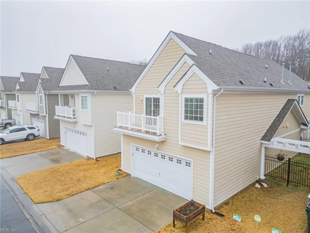 Virginia Beach, Virginia 23455, United States, 4 Bedrooms Bedrooms, ,3 BathroomsBathrooms,Residential,Pending,4210