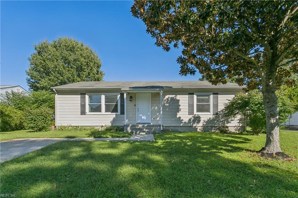 Photo of 116 Bonita Drive, Newport News, VA 23602 (MLS # 10657654)
