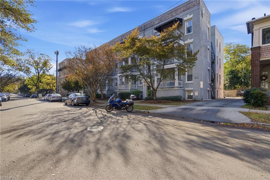 Photo of 1017 Westover Avenue #3, Norfolk, VA 23507 (MLS # 10610445)