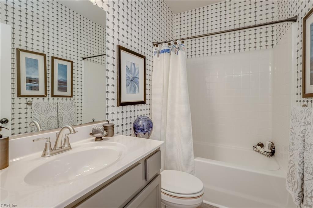 Suffolk, Virginia 23435, United States, 3 Bedrooms Bedrooms, ,4 BathroomsBathrooms,Residential,Pending,51952