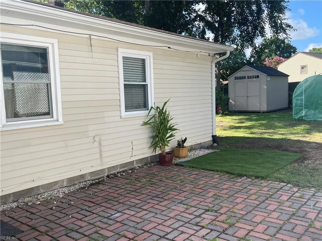 Virginia Beach, Virginia 23462, United States, 3 Bedrooms Bedrooms, ,2 BathroomsBathrooms,Residential,Active,237044